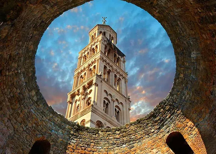 Апартаменты Leon-sara With Shaded Patio And Garden View *